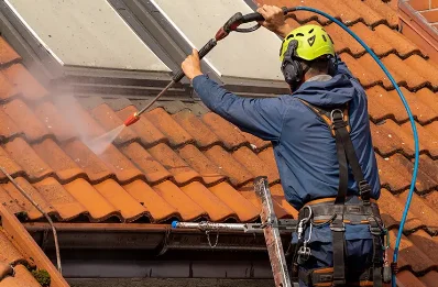 Démoussage et hydrofuge de toiture à Houquetot